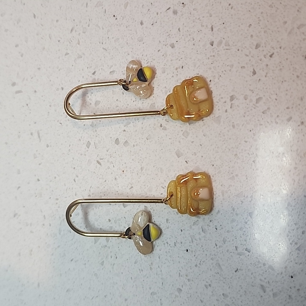 Honey 🍯 comb earring